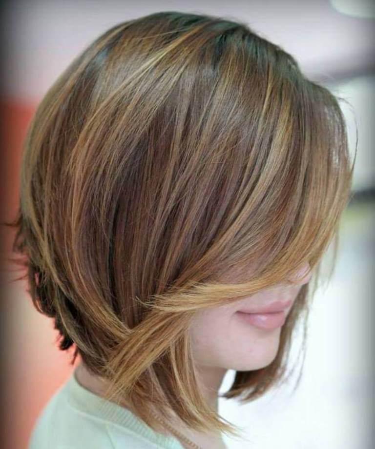 Inverted Bob with Swoopy Layers